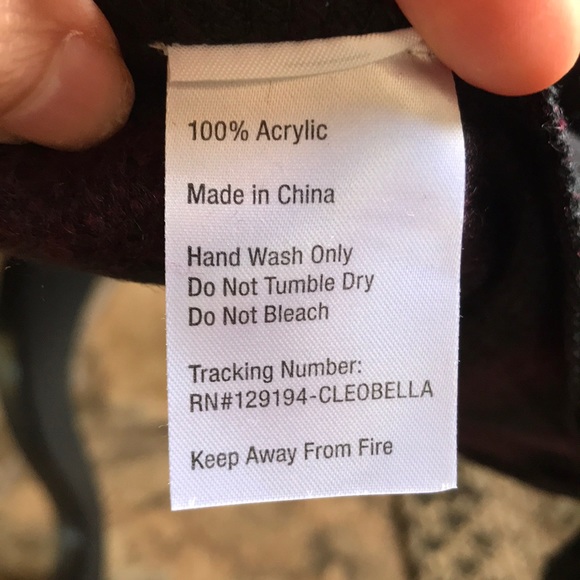 Cleo Bella Sevigny Capelet Exclusive & B-Low Belt - Picture 6 of 6